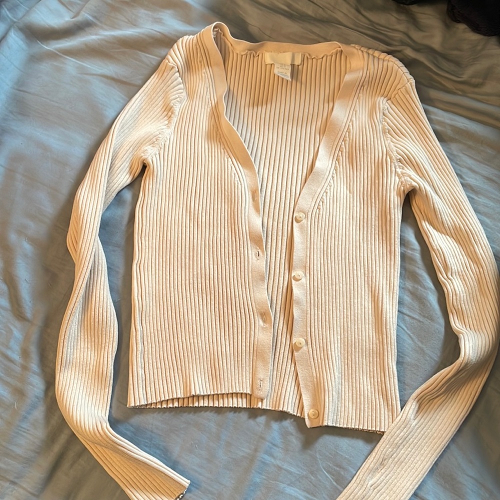 H&M creme sweater